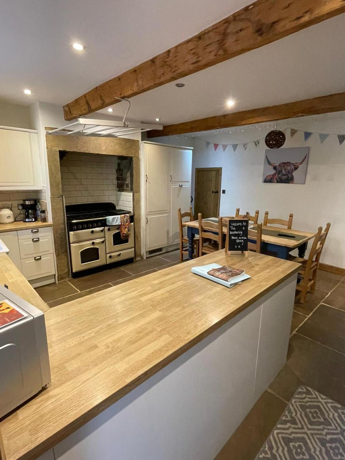 האוורת' Wuthering Cottage - Central, Stylish, Cosy, Comfy מראה חיצוני תמונה